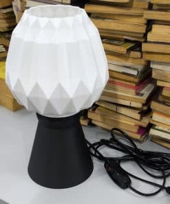 LUUMI Ori lamp with cone stand and long wire