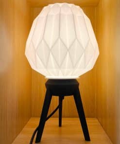 LUUMI Ori lamp with legs stand