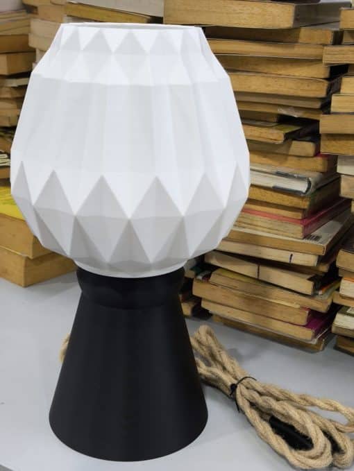 LUUMI Ori lamp with cone stand and rope wire