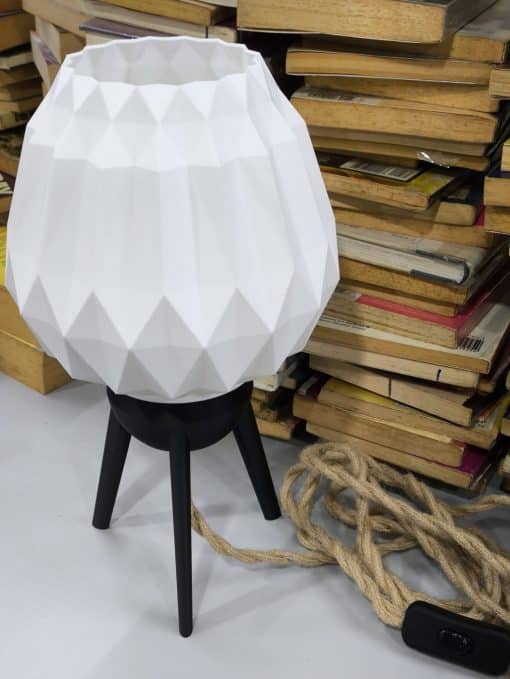 LUUMI Ori lamp with legs stand and rope wire